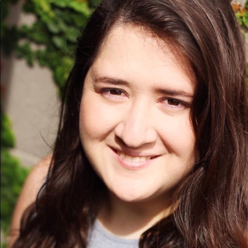 Meet your Posher, Caroline